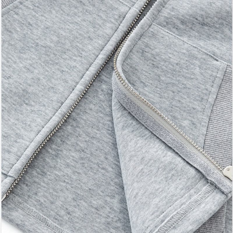 Short hooded sweatshirt and sweatpants set