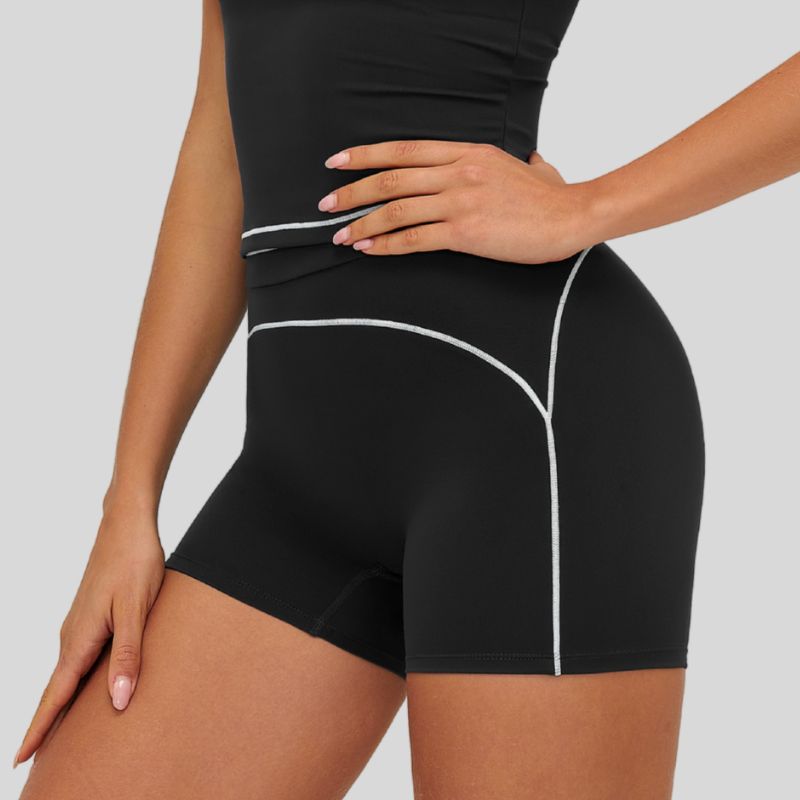 Contrasting stitching shorts