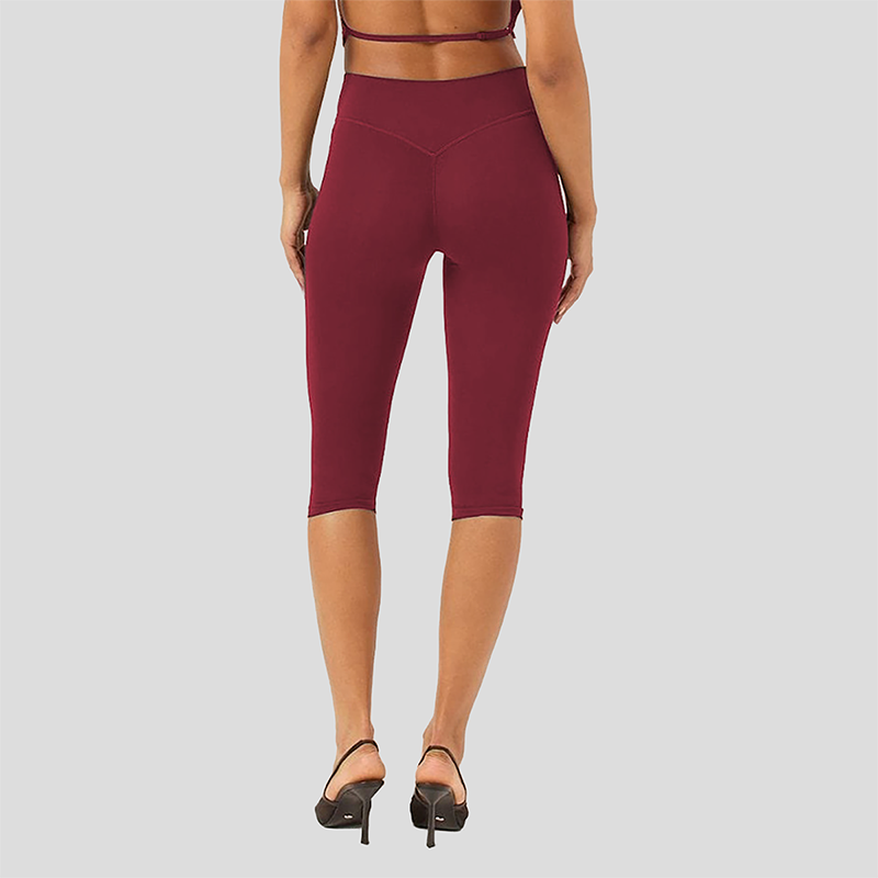 Wholesale High-Waist Color-Block Racerback Sports Bra & Biker Shorts Set – Sculpting Yoga 2-Piece
