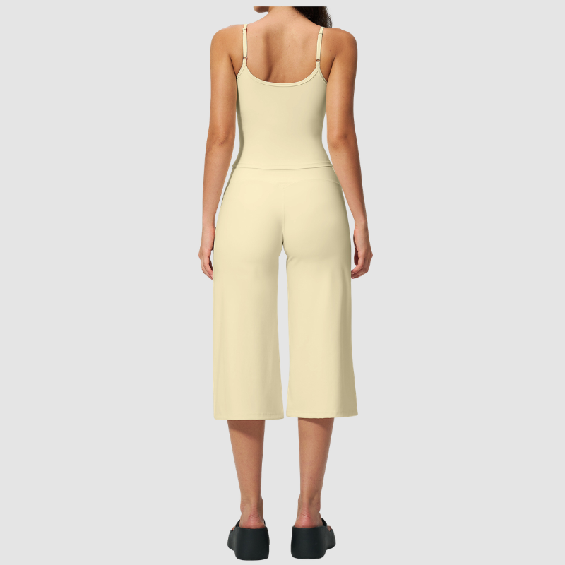 Wholesale Women's Brushed Spaghetti-Strap Tank Top & Wide-Leg Cropped Pants Set – Seam-Detail 2-Piece Yoga Set