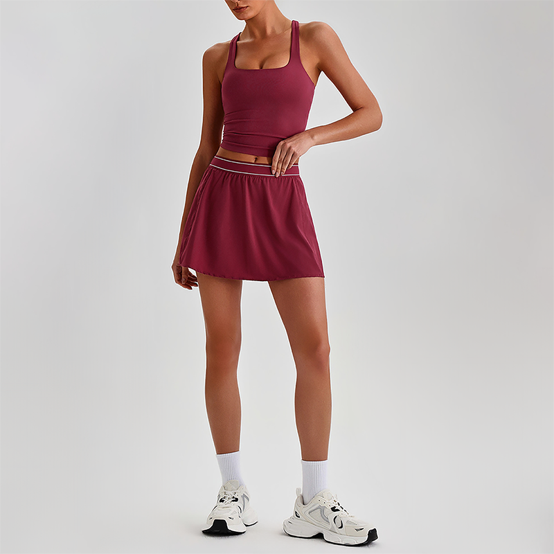 Wholesale Sleeveless Sports Top & Pleated Tennis Skirt Set – Quick-Dry Athletic 2-Piece with Built-In Shorts