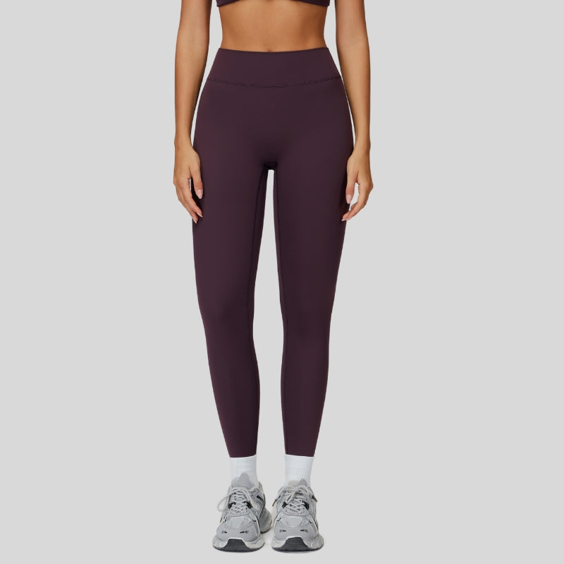 High-waisted V-neck leggings at the back