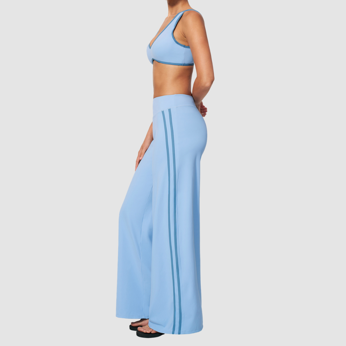 Nude-feel deep V bra + high waist + high-waisted color-blocked pants 2-piece set