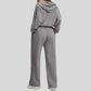Contrasting loose-fitting sweatshirt and sweatpants