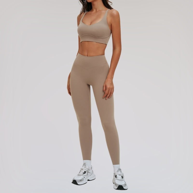 Wholesale removable padded bra + leggings + jacket
