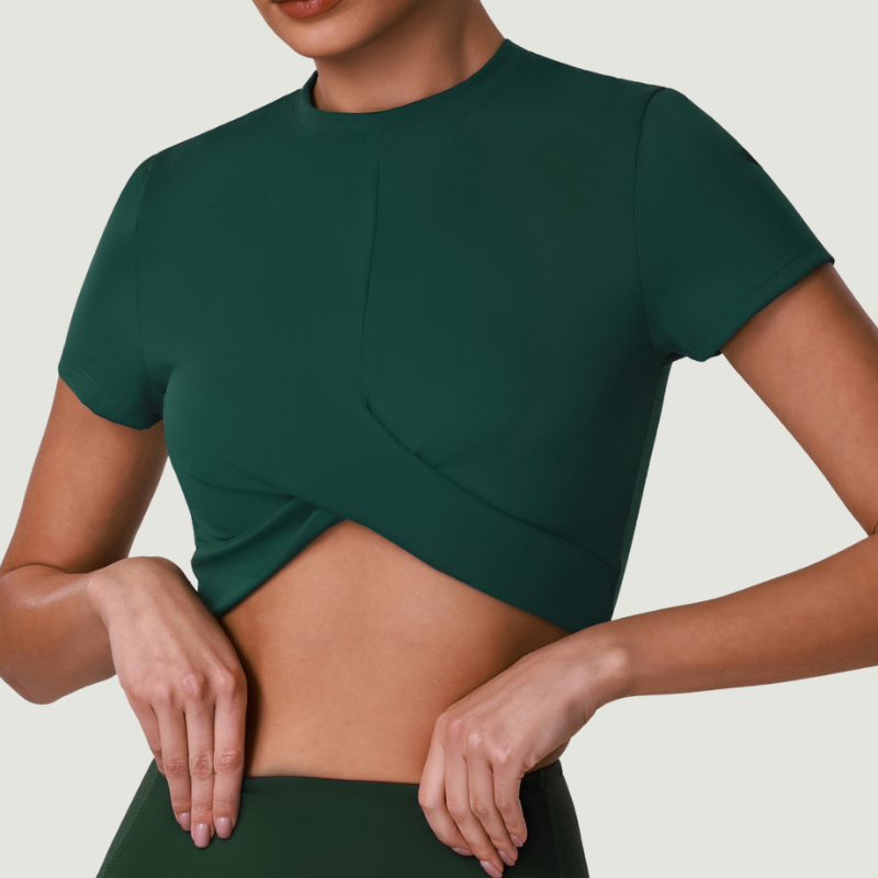 Wholesale Women's Quick-Dry Fitted Short Sleeve Crop Top – Breathable Workout Gym Activewear