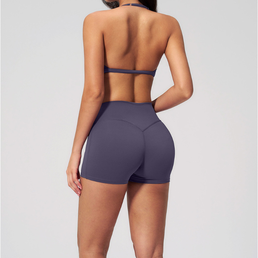 Wholesale Women's Halter Neck Sports Bra & High-Waist Booty Shorts Set – Seam-Detail Quick-Dry 2-Piece Yoga Set