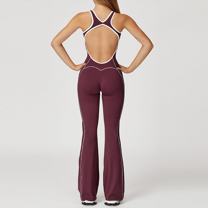 Tuta a pieghe a pieghe a pieghe da yoga sul retro vuoto