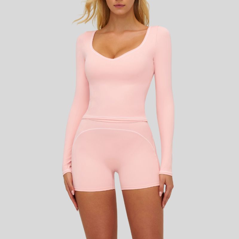 Color-blocked long-sleeved sports top+High waisted shorts 2-piece set