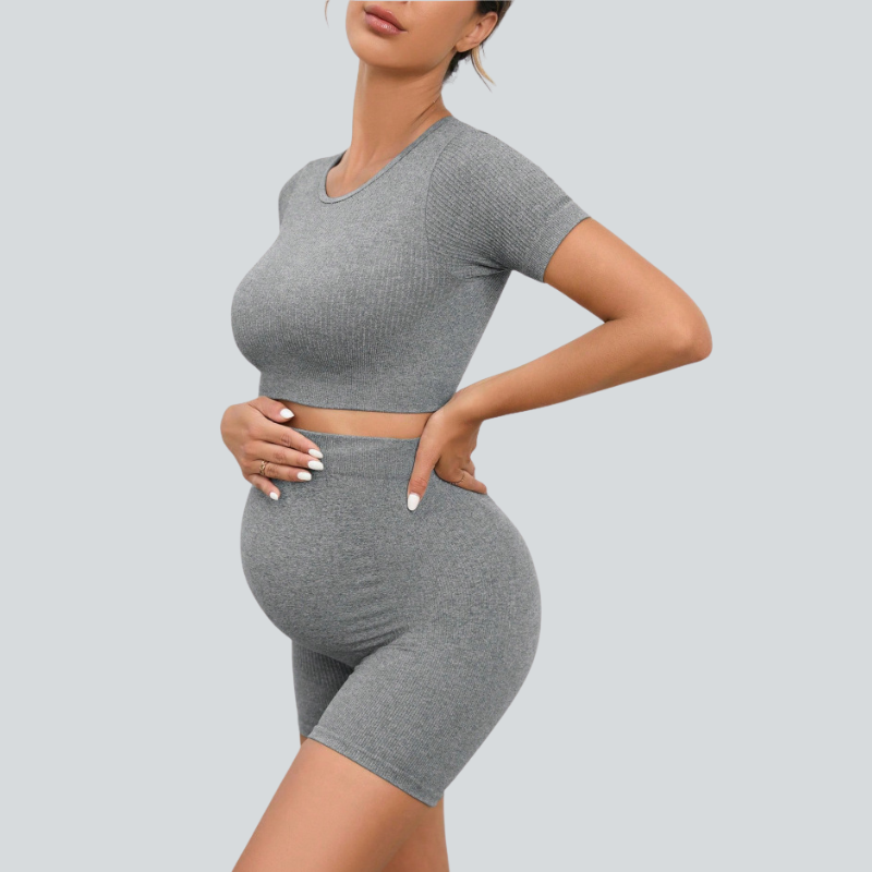 Pregnant women's yoga shorts and short-sleeve two-piece set