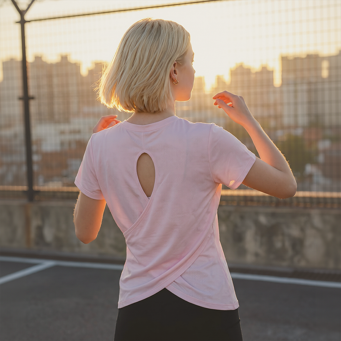 Wholesale Women's short sleeve tee quick dry running gym top