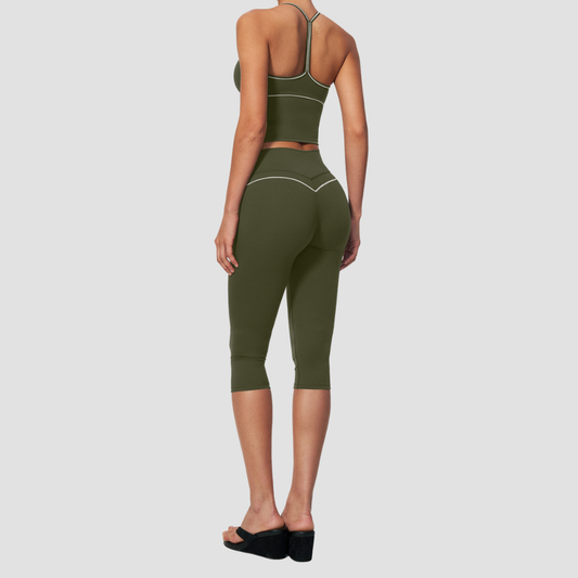 Wholesale Women's Brushed Yoga Set: Cross-Back Bra & Capri Pants – Colorblock Tummy Control