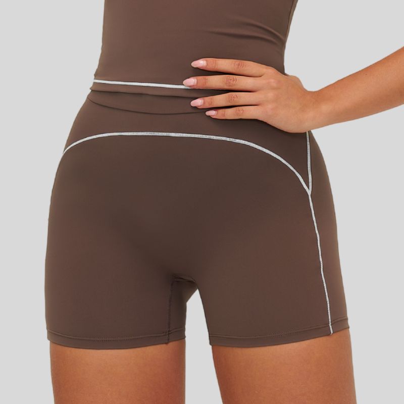 Contrasting stitching shorts