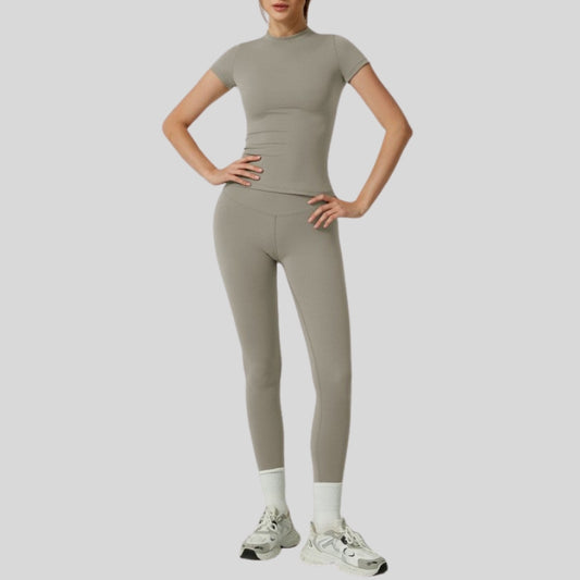 Wholesale Short-Sleeve Slim Fit Tee+High-waisted leggings | Wonderxfans bulk activewear