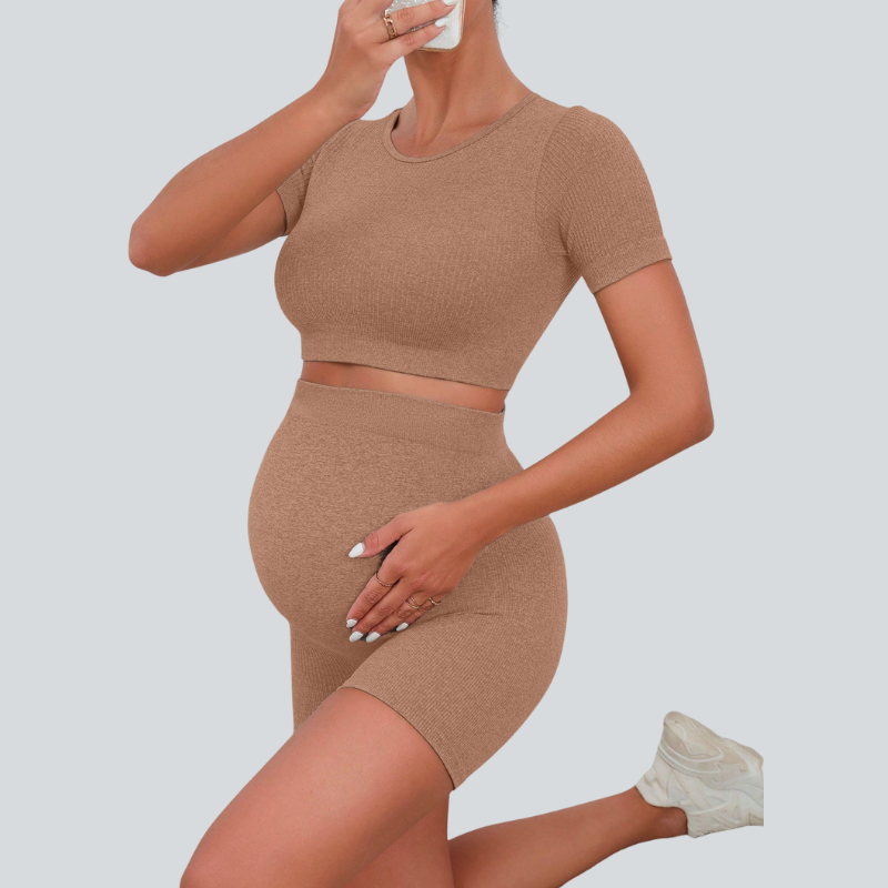 Pregnant women's yoga shorts and short-sleeve two-piece set