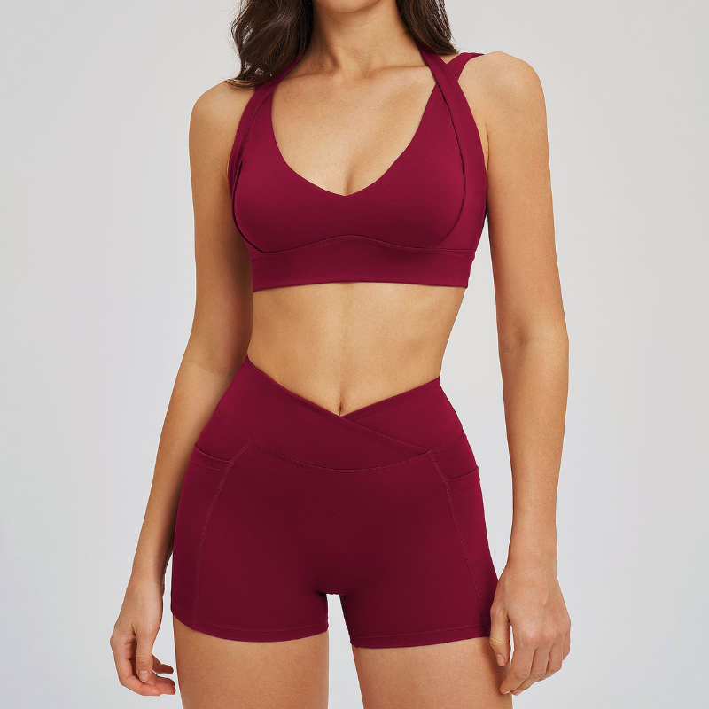 Wholesale halter-neck sports bra + shorts