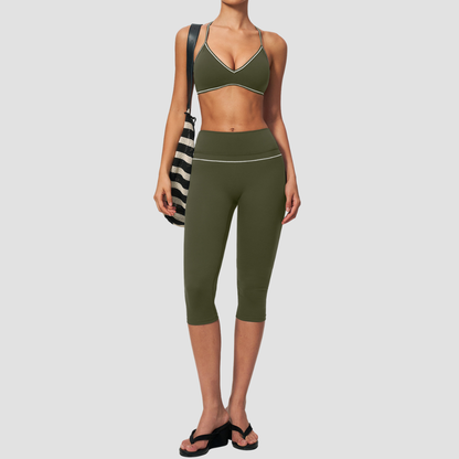 Wholesale Women's Colorblock Yoga Set: Sports Bra & Capri Pants – Tummy Control Butt Lift