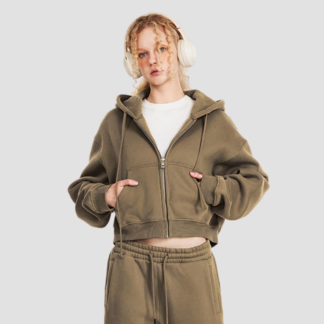 Wholesale Women’s Fleece-Lined Zip Hoodie – Cropped Relaxed Winter Jacket