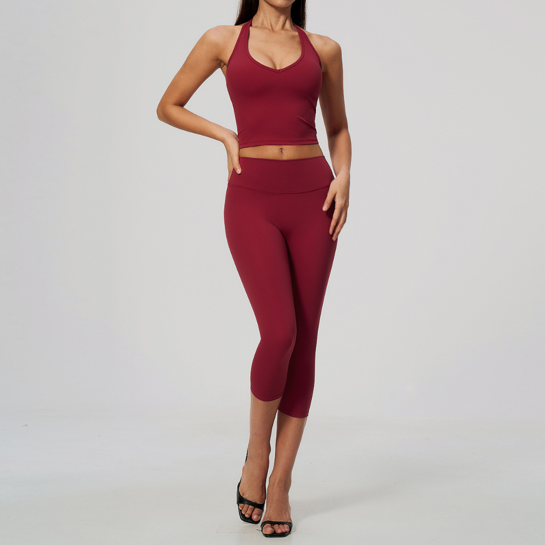 WholesaleWomen's Activewear Brushed Padded Tank & Fitted Capri-Pants Yoga Set