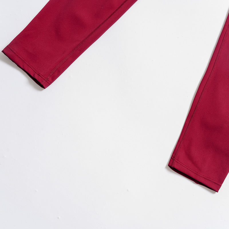 Slim-fitting long-sleeved top + tight-fitting athletic leggings 2-piece set