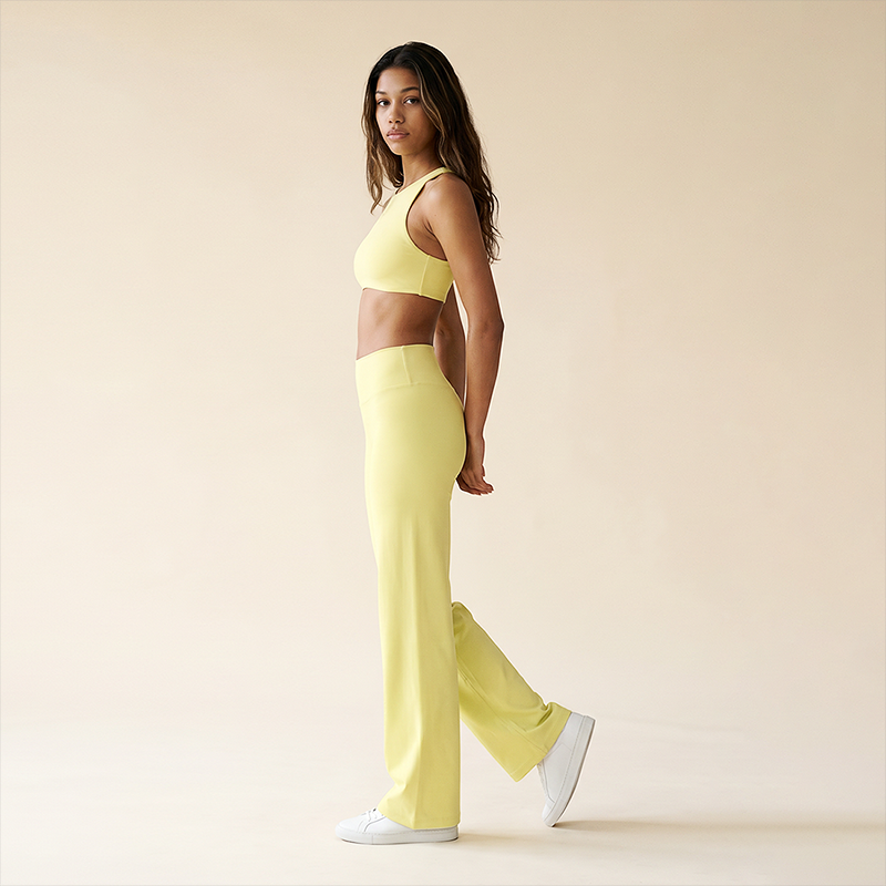 Wholesale Women's Brushed Fabric Sports Bra and Wide-Leg Pants Set