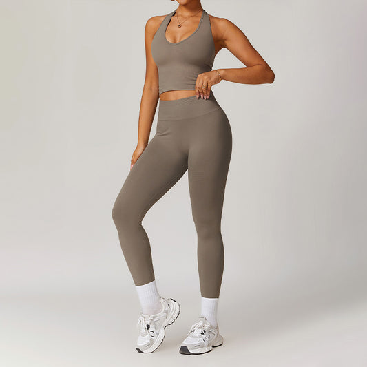 Wholesale Seamless Halterneck Threaded Yoga Bra | Wonderxfans bulk activewear