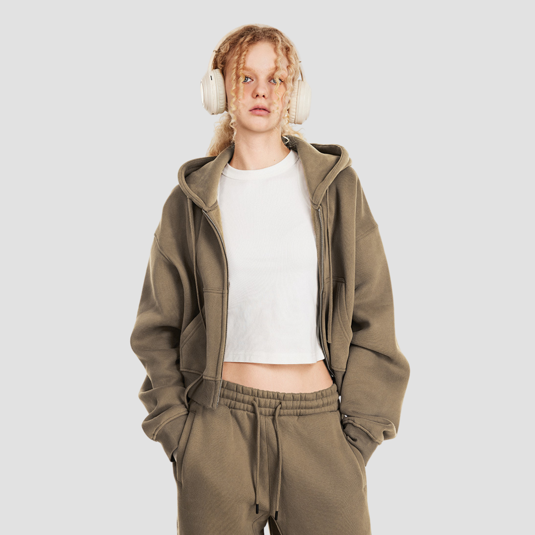Wholesale Women’s Fleece-Lined Zip Hoodie – Cropped Relaxed Winter Jacket