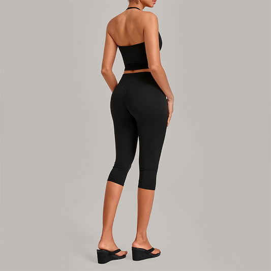 Wholesale Women's Halter Neck Yoga Set – High Elasticity Capri Pants Fitness Activewear