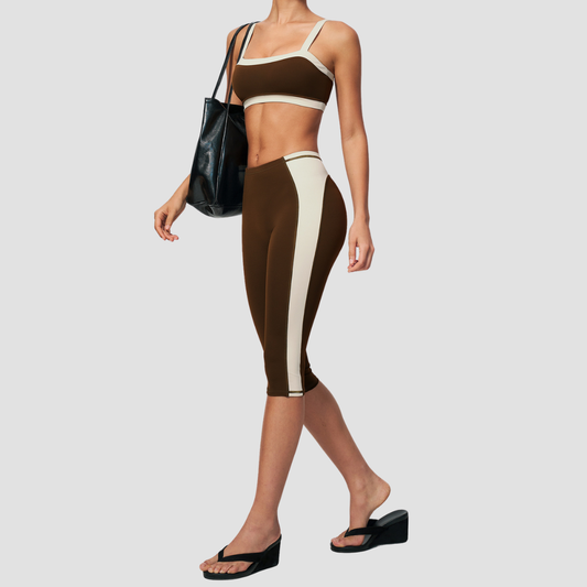 Wholesale Women's Colorblock Bare-Feel Yoga Set Sports Bra & Capri Pants
