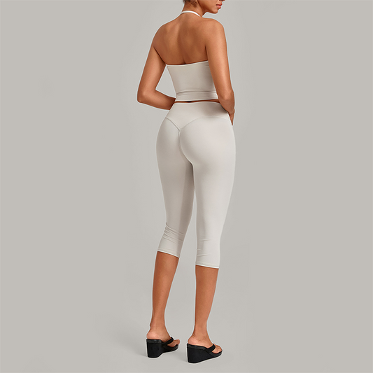 Wholesale Women's Halter Neck Yoga Set – High Elasticity Capri Pants Fitness Activewear