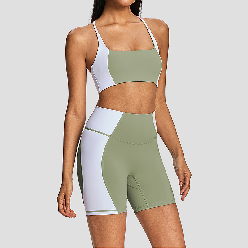 Wholesale Women's Contrast Trim Seamless Yoga Set – Premium contrast trim design with naked-feel fabric