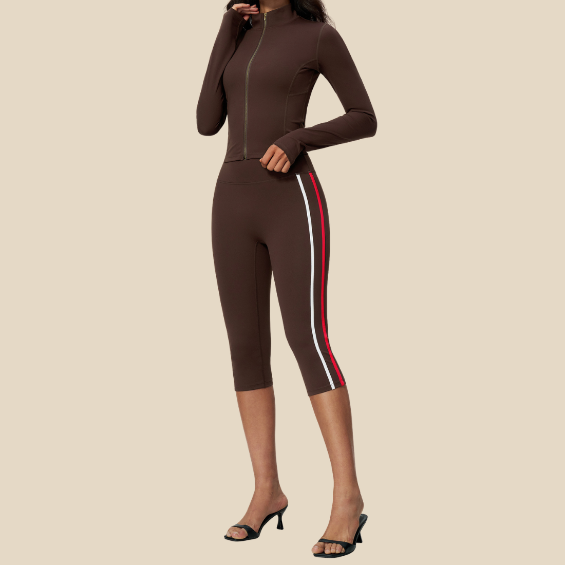 Wholesale Women's Stand-Collar Zip Jacket & Cropped Pants Yoga Set