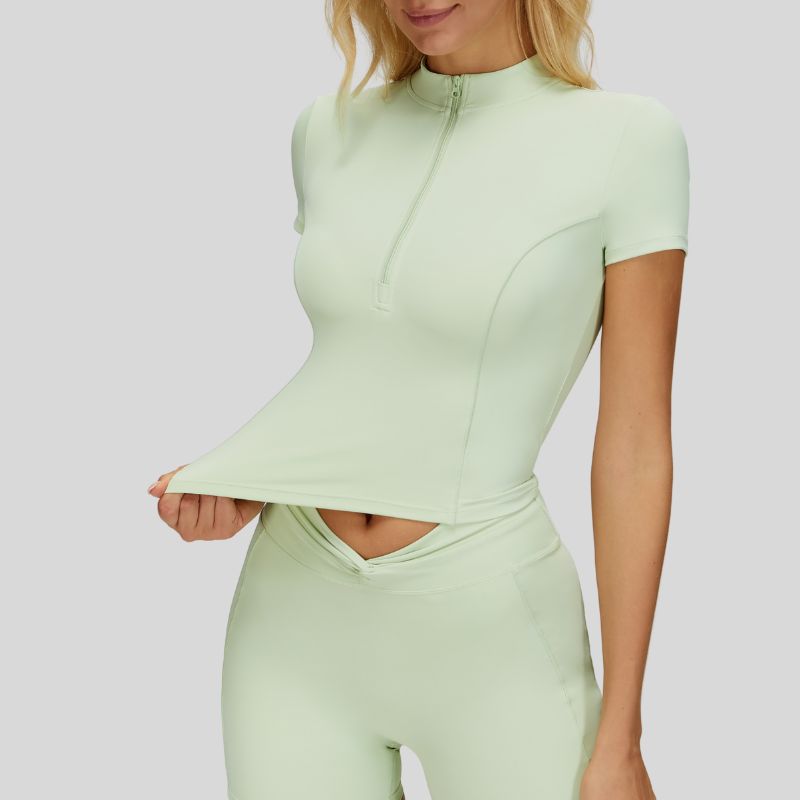 Slim-fit stand-up collar short-sleeved top