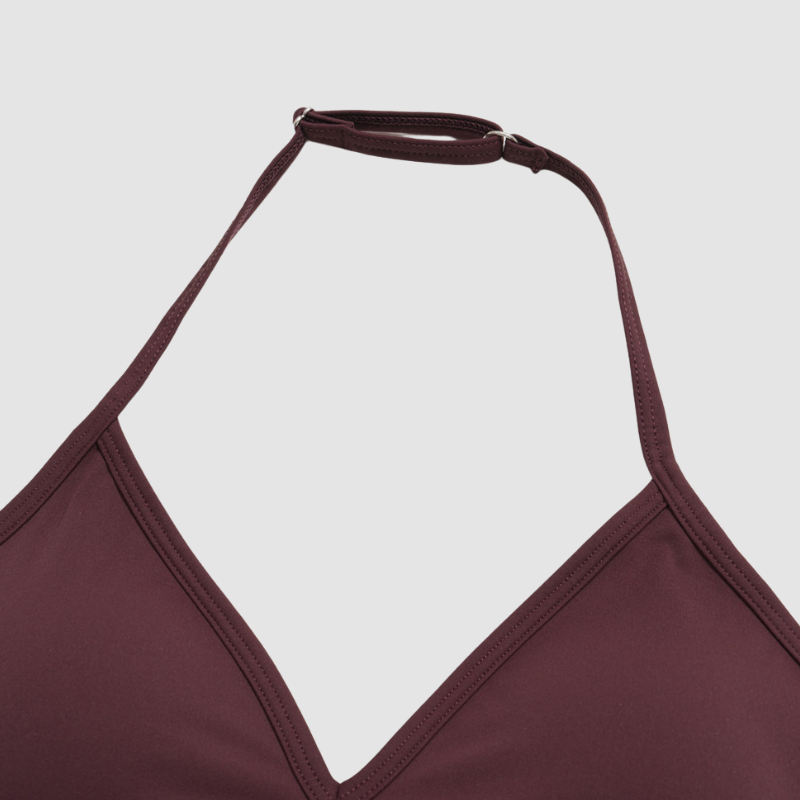 Wholesale Women's Brushed Sports Bra & Wide-Leg Cropped Pants Set – High-Support Seam-Detail 2-Piece Yoga Set