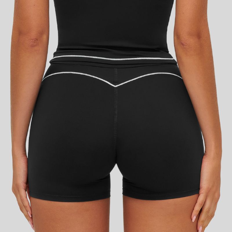 Contrasting stitching shorts