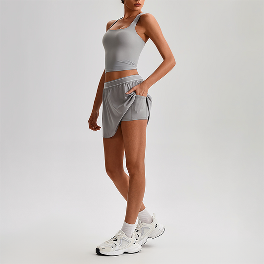 Wholesale Sleeveless Sports Top & Pleated Tennis Skirt Set – Quick-Dry Athletic 2-Piece with Built-In Shorts