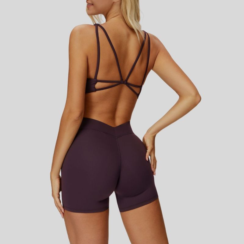 Sports bra with removable bra pads+High-waisted V-neck shorts at the back 2-piece set