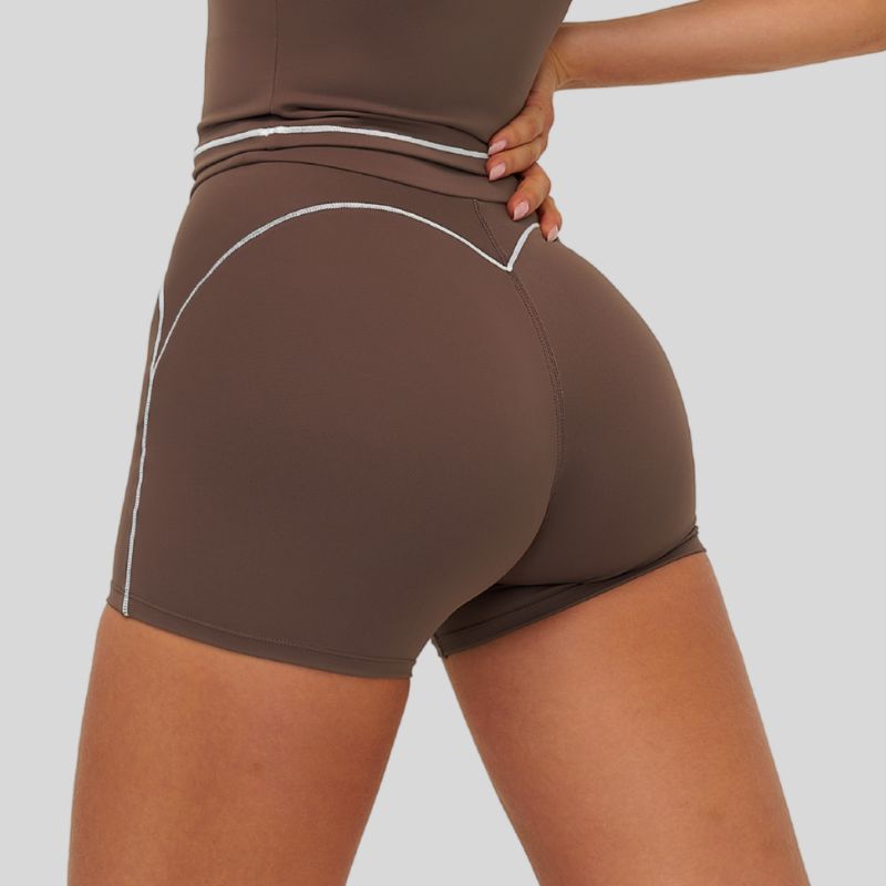 Contrasting stitching shorts