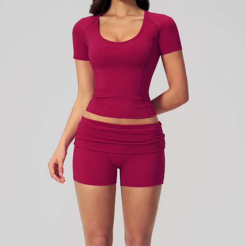 Wholesale short-sleeved tops and high-waisted fold-over shorts sets
