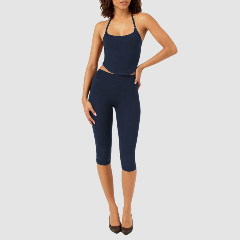 Wholesale Halter-Neck Sports Bra & Capri Leggings Set – Quick-Dry Yoga 2-Piece