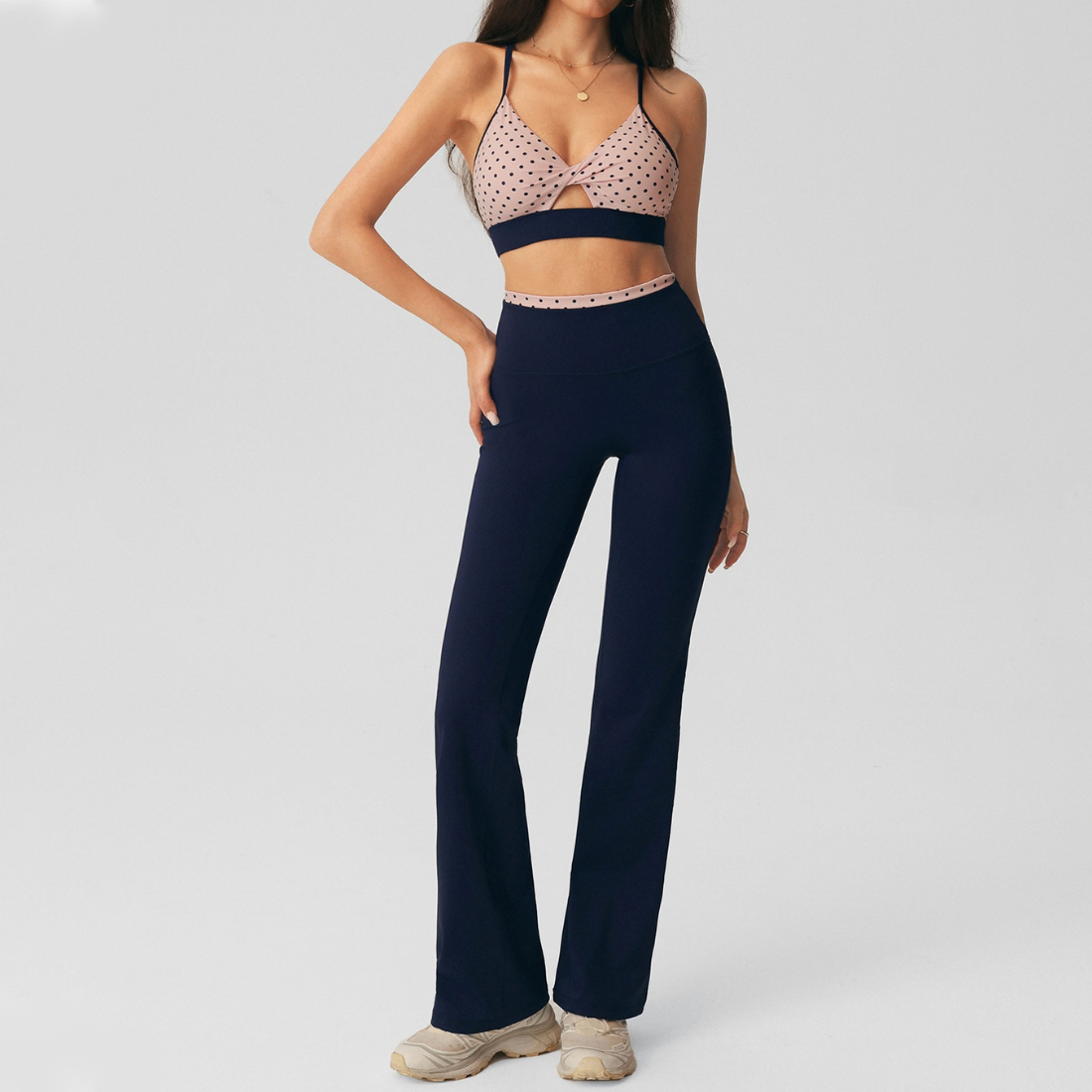Wholesale Women's Padded Bra+Hip-lift Flare Pants Pilates Set