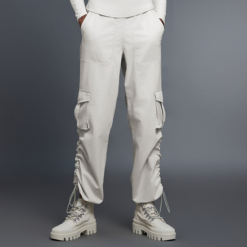 Lightweight sportswear trousers