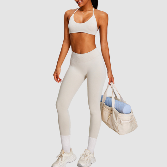Wholesale Seamless Halter Sports Bra & High-Waist Leggings Set – Naked-Feel Peach-Lift Yoga 2-Piece