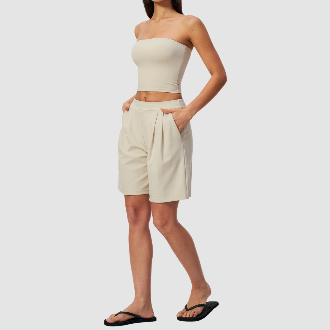 Wholesale Women’s Tube Top & Relaxed Shorts Yoga Set – Moisture-Wicking