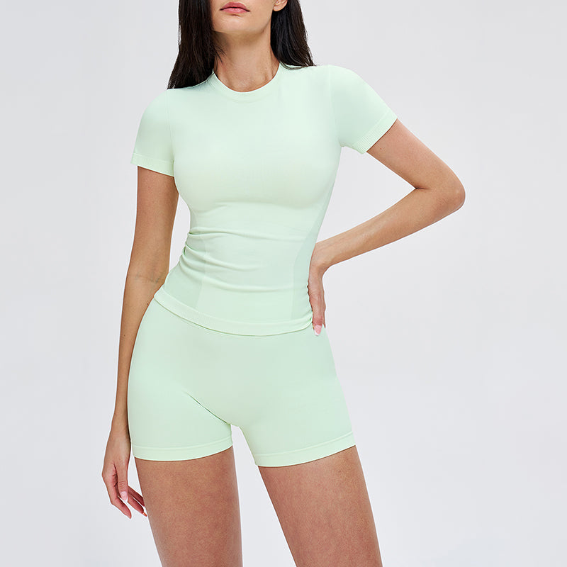 Wholesale solid color round-neck T-shirt + shorts