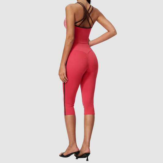 Wholesale Women's Fixed-Cup Sports Vest & Cropped Pants Yoga Set
