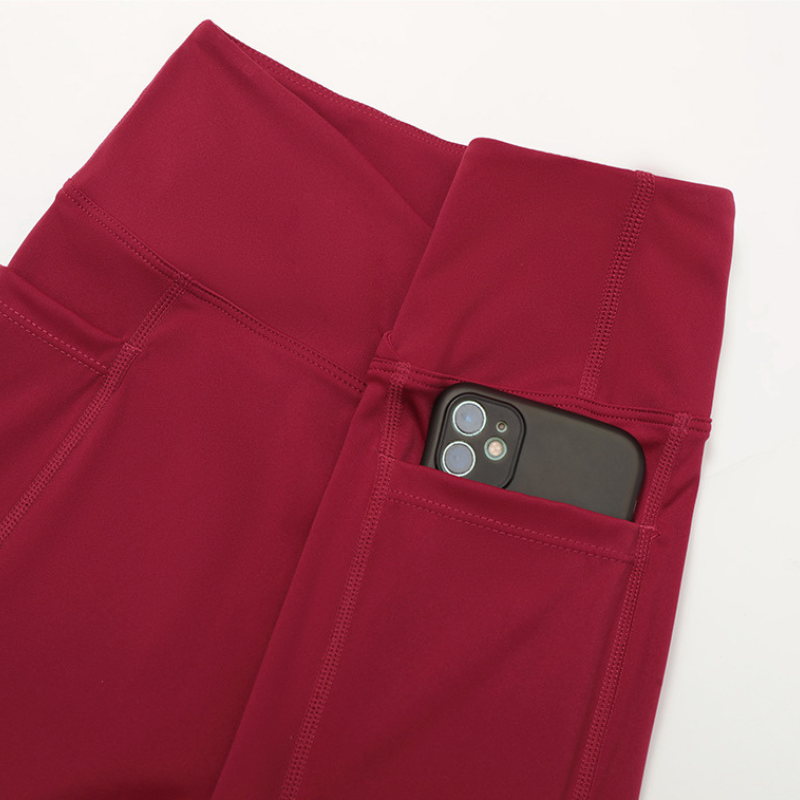 Wholesale halter-neck sports bra + shorts