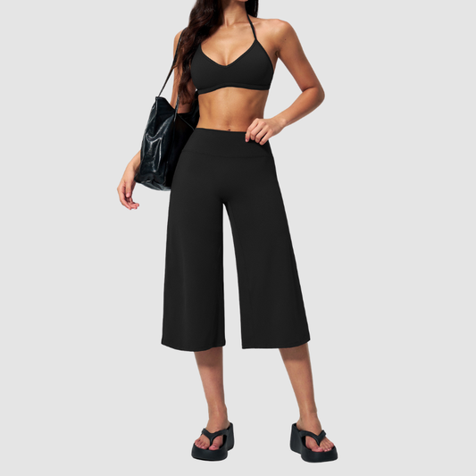 Wholesale Women's Brushed Sports Bra & Wide-Leg Cropped Pants Set – High-Support Seam-Detail 2-Piece Yoga Set