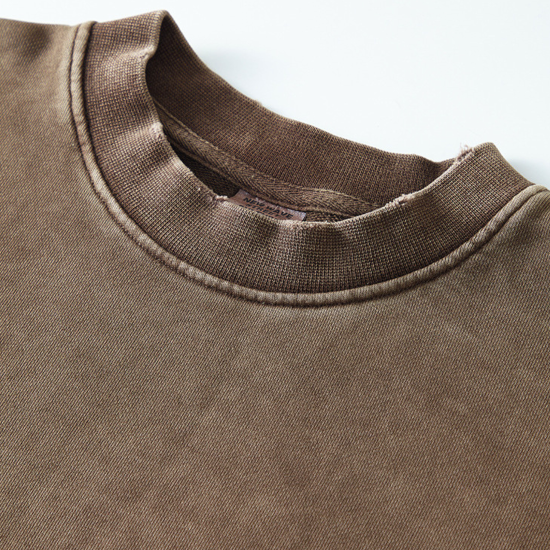 Wholesale Washed Raw-Edge Long Sleeve Top – Cropped Cotton Streetwear