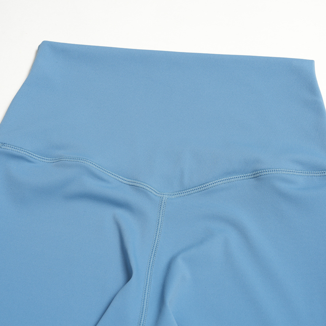 Wholesale Naked-Feel Yoga Set – Cross Back Quick-Dry Fitness Outfit